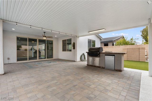 5927 Villa Loma Street, Las Vegas, NV 89148