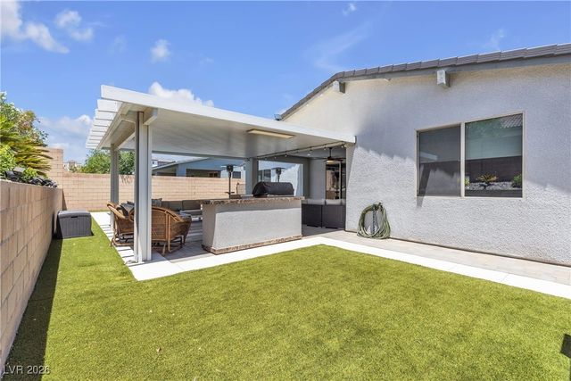 5927 Villa Loma Street, Las Vegas, NV 89148