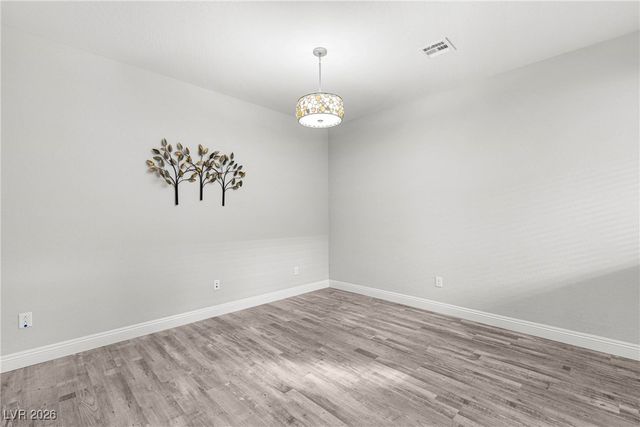 5927 Villa Loma Street, Las Vegas, NV 89148