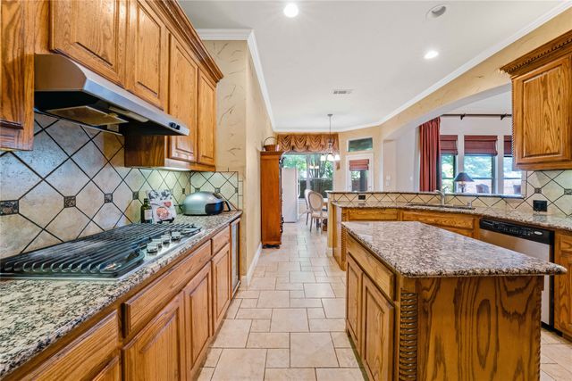 5804 Sterling Drive, Colleyville, TX 76034