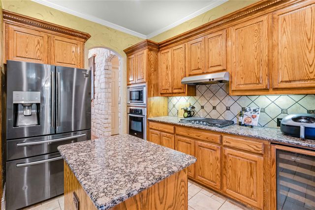 5804 Sterling Drive, Colleyville, TX 76034