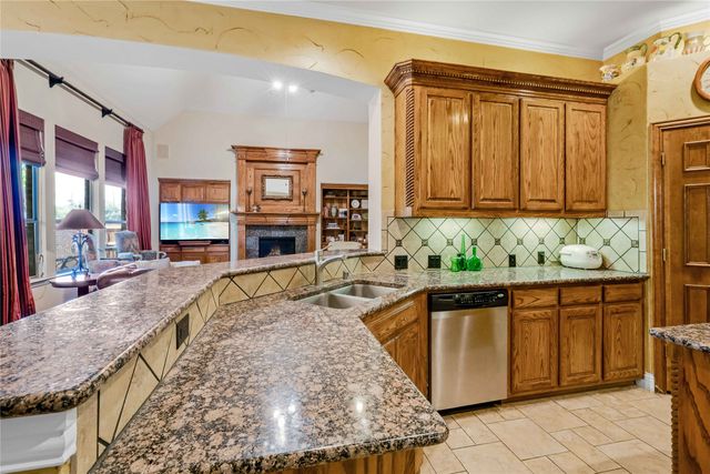 5804 Sterling Drive, Colleyville, TX 76034