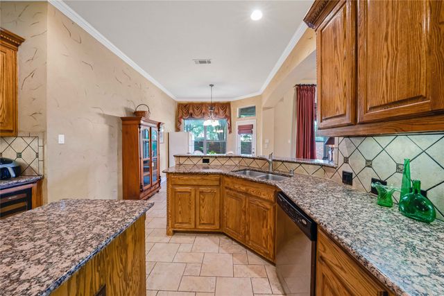 5804 Sterling Drive, Colleyville, TX 76034