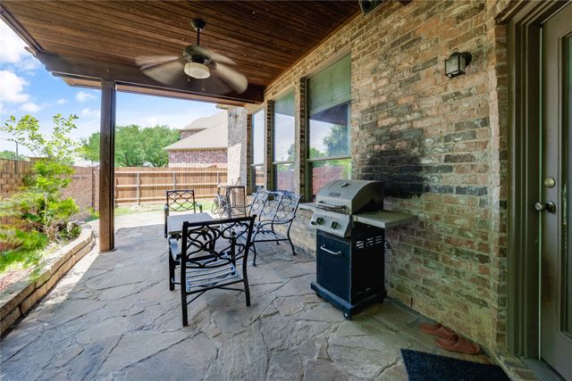 5804 Sterling Drive, Colleyville, TX 76034