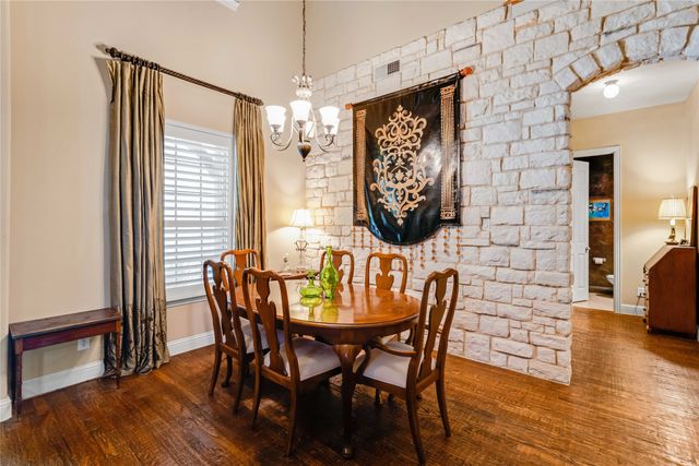 5804 Sterling Drive, Colleyville, TX 76034