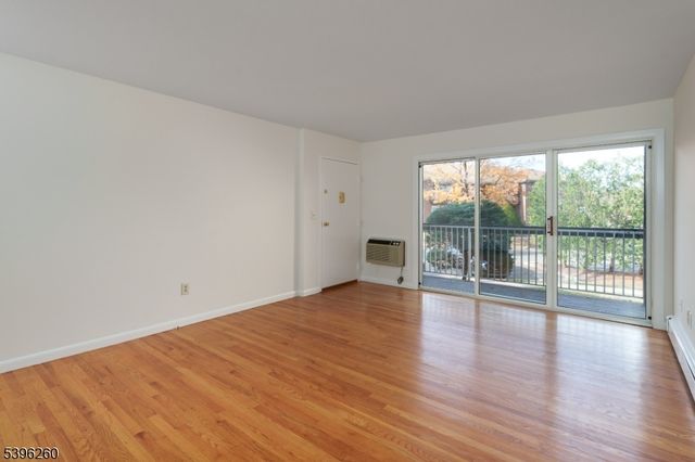 28 Deanna Dr 53, Hillsborough Twp., NJ 08844