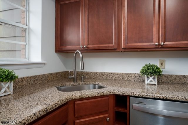 28 Deanna Dr 53, Hillsborough Twp., NJ 08844