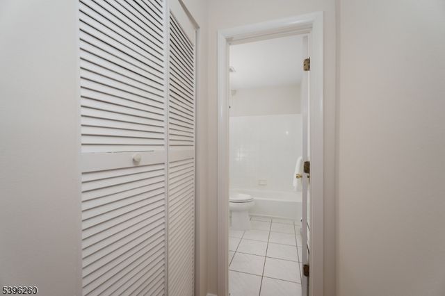 28 Deanna Dr 53, Hillsborough Twp., NJ 08844