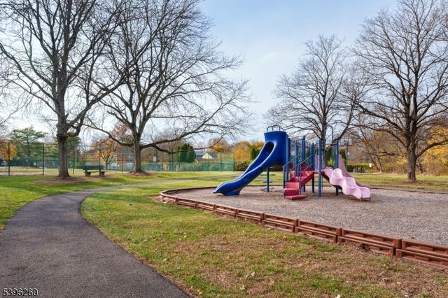 28 Deanna Dr 53, Hillsborough Twp., NJ 08844