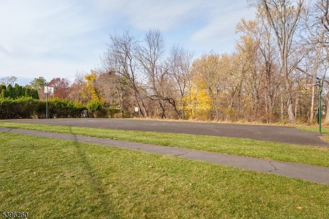 28 Deanna Dr 53, Hillsborough Twp., NJ 08844