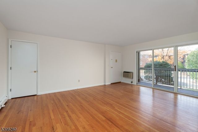 28 Deanna Dr 53, Hillsborough Twp., NJ 08844