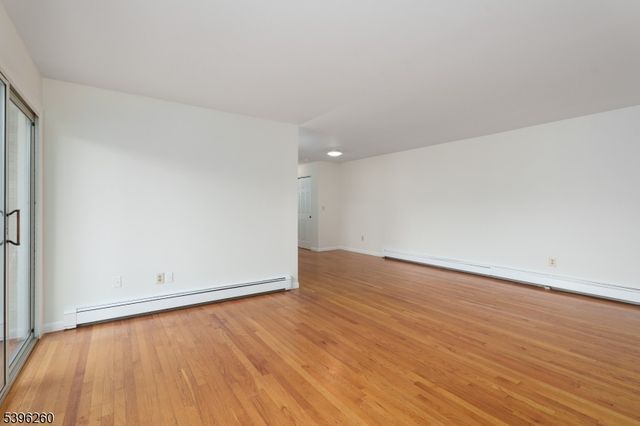 28 Deanna Dr 53, Hillsborough Twp., NJ 08844