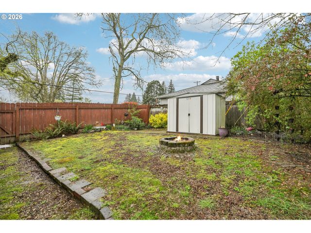 12905 Sw WALKER Rd, Beaverton, OR 97005