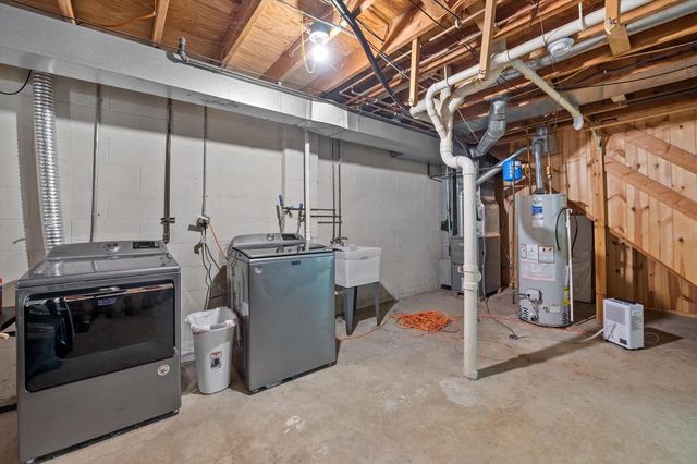 307 N 7th STREET, Waterford, WI 53185