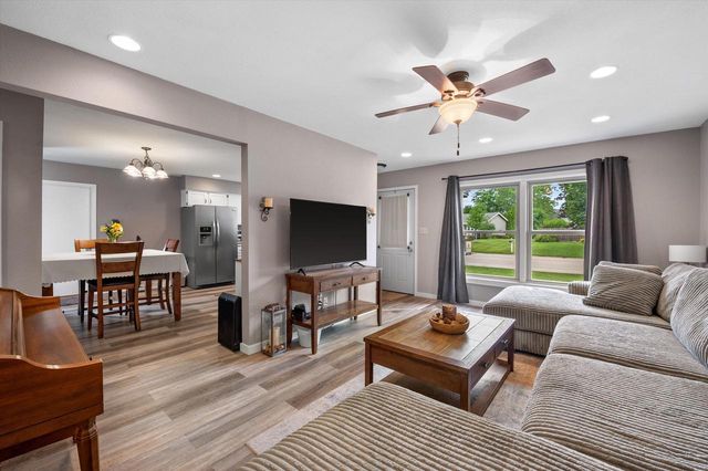 307 N 7th STREET, Waterford, WI 53185