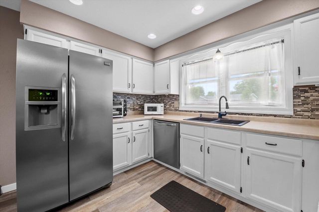 307 N 7th STREET, Waterford, WI 53185