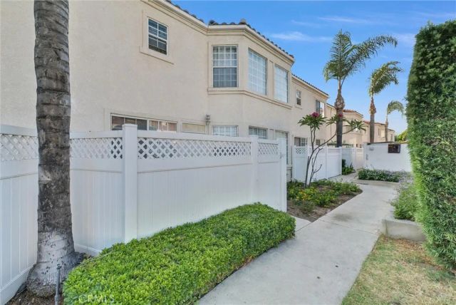 19555 E Cypress Street P, Covina, CA 91724