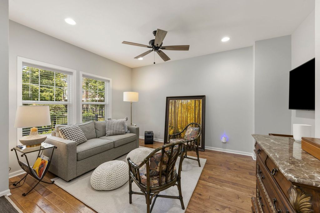 231 N West Street 0, Wheaton, IL 60187 — photo 3