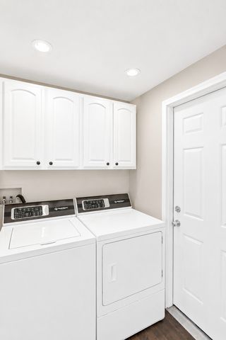 319 S BRAINTREE Drive, Schaumburg, IL 60193