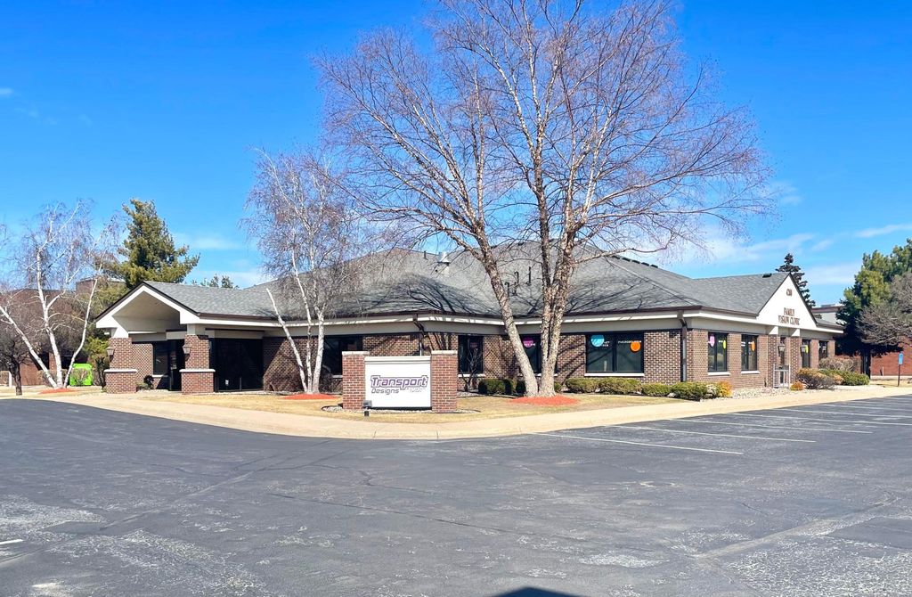 4200 Egan Drive, Savage, MN 55378 — exterior