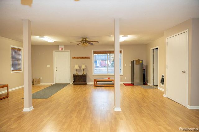 9887 W Higgins Lake Drive, Roscommon, MI 48653