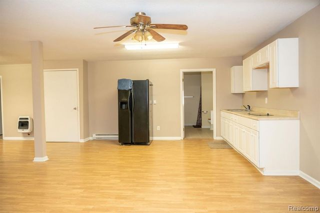 9887 W Higgins Lake Drive, Roscommon, MI 48653