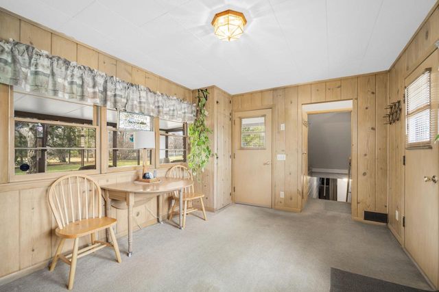 5333 S 28th STREET, Greenfield, WI 53221