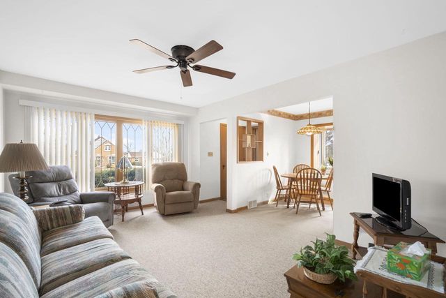 5333 S 28th STREET, Greenfield, WI 53221