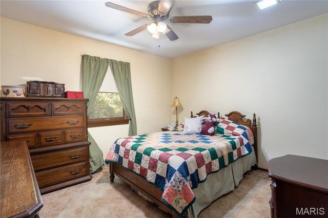 1132 Vicksburg Drive, Festus, MO 63028
