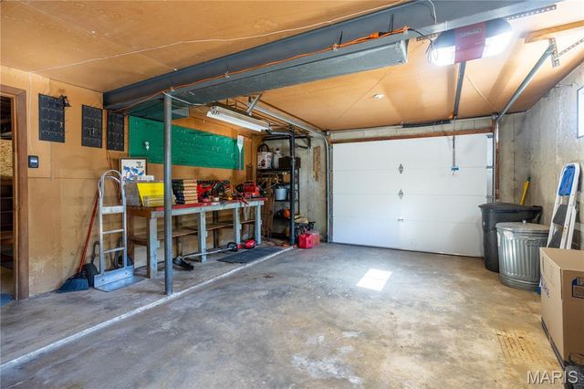 1132 Vicksburg Drive, Festus, MO 63028