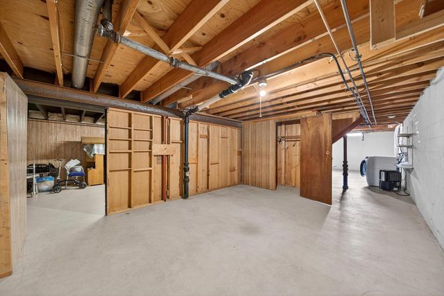 2749 N 31st PLACE, Sheboygan, WI 53083