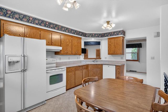 2749 N 31st PLACE, Sheboygan, WI 53083