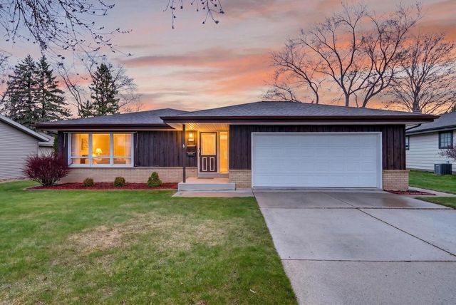 2749 N 31st PLACE, Sheboygan, WI 53083