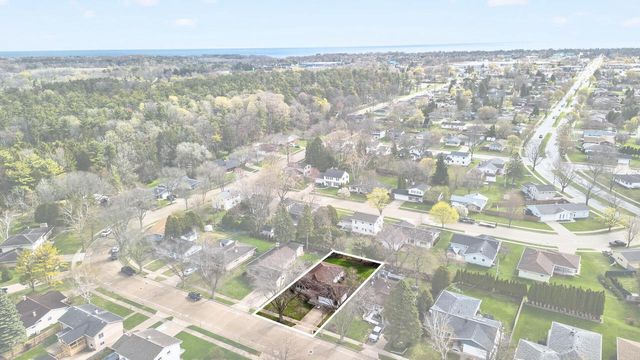 2749 N 31st PLACE, Sheboygan, WI 53083