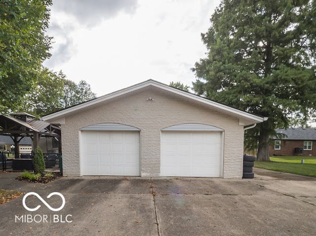 265 Raintree Drive, Danville, IN 46122