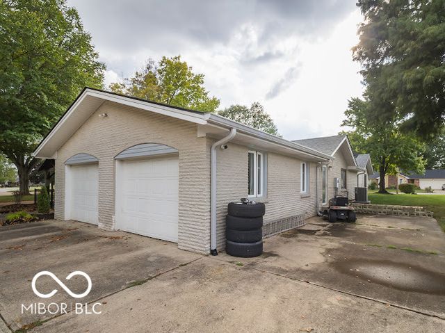 265 Raintree Drive, Danville, IN 46122