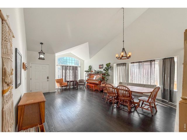 1233 Button Rock Dr, Longmont, CO 80504