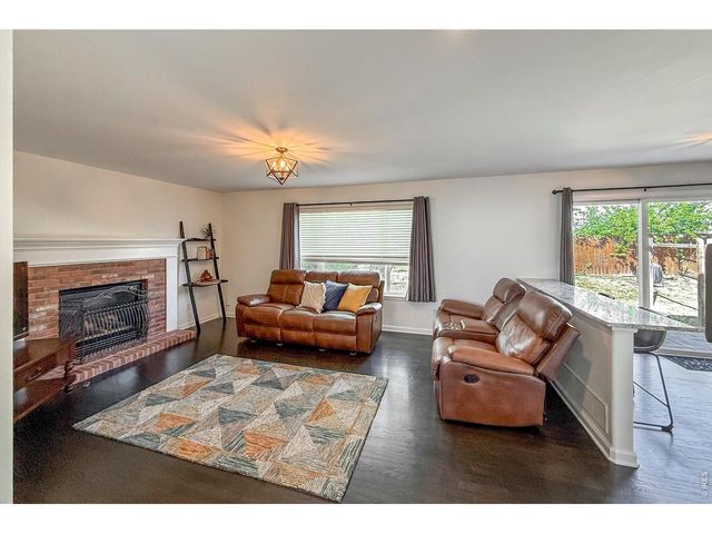 1233 Button Rock Dr, Longmont, CO 80504
