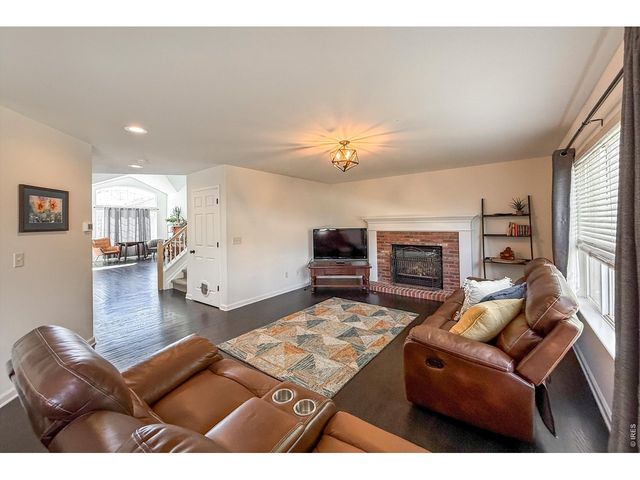 1233 Button Rock Dr, Longmont, CO 80504