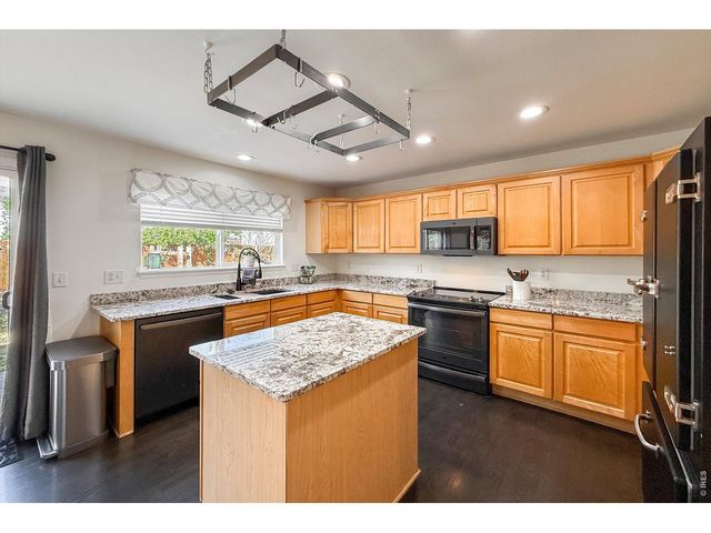 1233 Button Rock Dr, Longmont, CO 80504