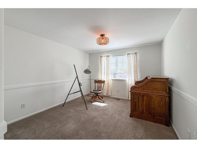 1233 Button Rock Dr, Longmont, CO 80504