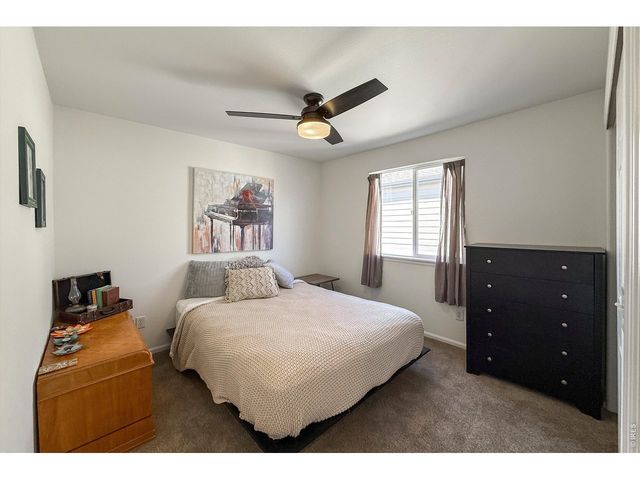 1233 Button Rock Dr, Longmont, CO 80504