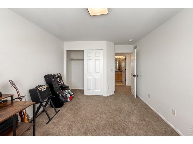 1233 Button Rock Dr, Longmont, CO 80504