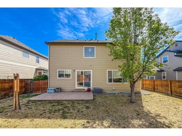 1233 Button Rock Dr, Longmont, CO 80504