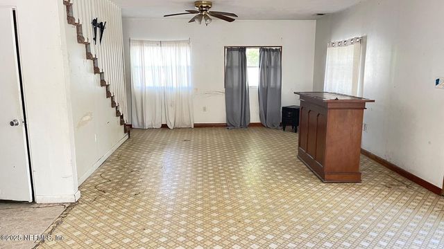 10469 SKYCREST Drive N, Jacksonville, FL 32246