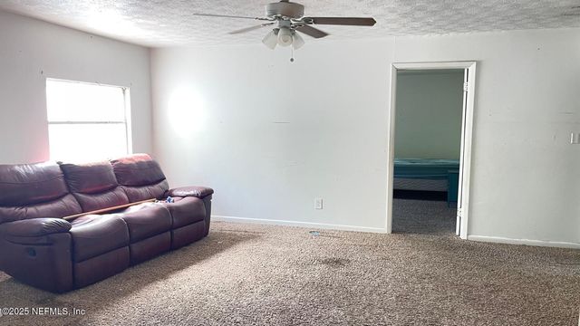 10469 SKYCREST Drive N, Jacksonville, FL 32246