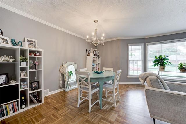 2304 Barclay Road, The Village, OK 73120