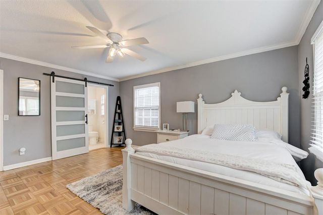 2304 Barclay Road, The Village, OK 73120