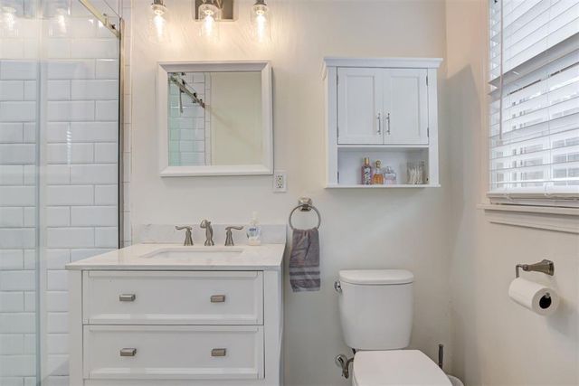 2304 Barclay Road, The Village, OK 73120