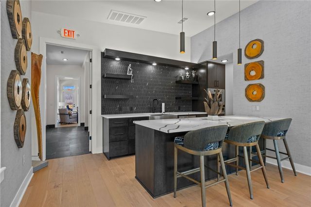 3329 MP Parkway 305, Bentonville, AR 72712